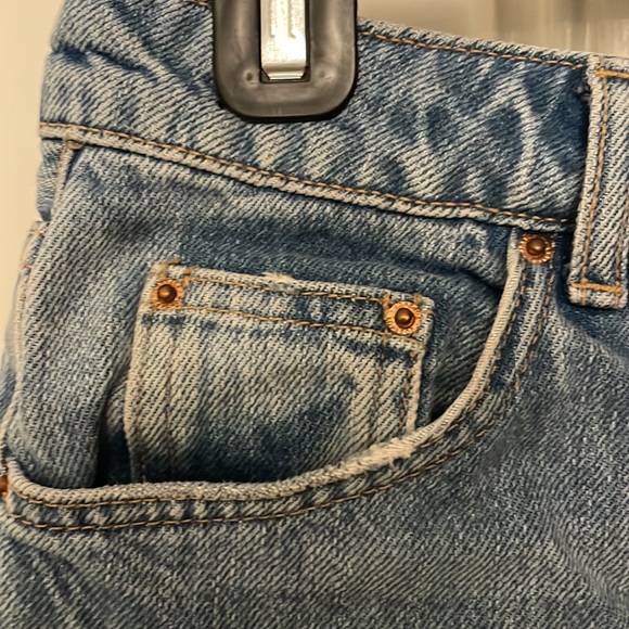 Topshop Highwaisted jean short, Mom style - Picture 5 of 9